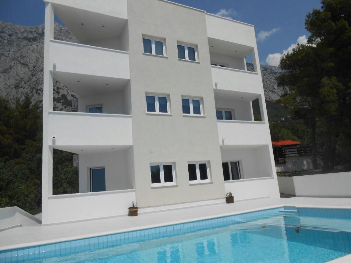 Sunny Biokovo Apartments Baska Voda Bagian luar foto